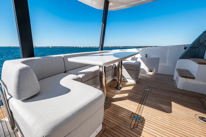 Slide: The Image of Azimut Fly 68 2025 - 39