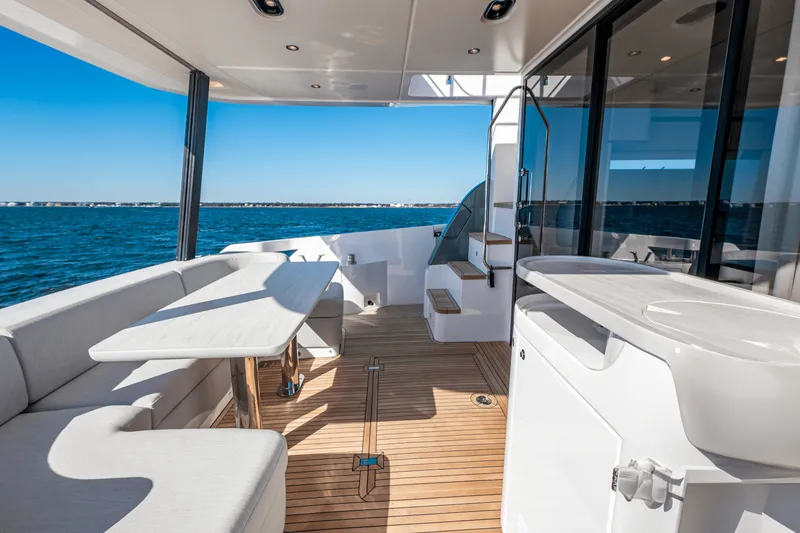 Slide: The Image of Azimut Fly 68 2025 - 40