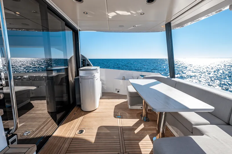 Slide: The Image of Azimut Fly 68 2025 - 41