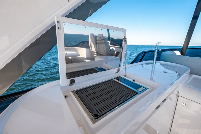 Slide: The Image of Azimut Fly 68 2025 - 53