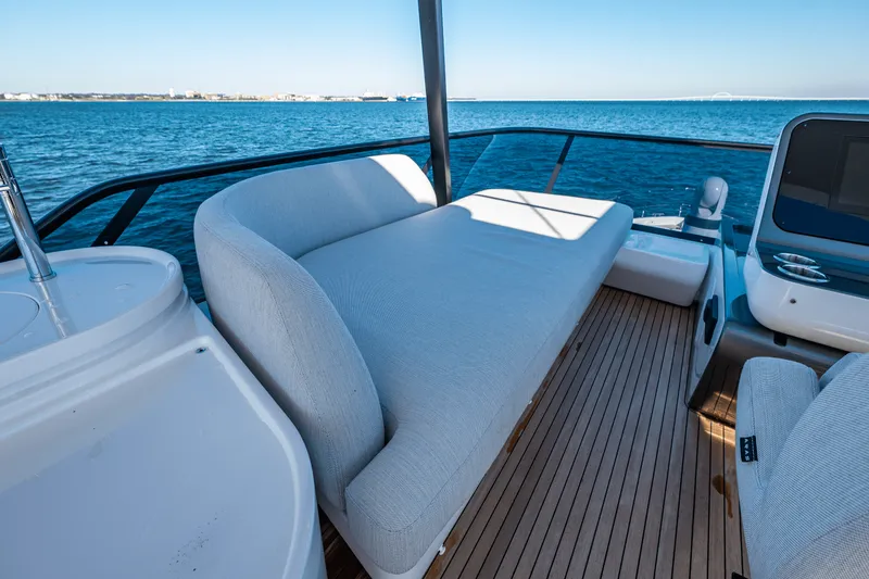 Slide: The Image of Azimut Fly 68 2025 - 58