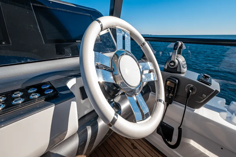 Slide: The Image of Azimut Fly 68 2025 - 62