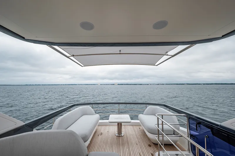 Slide: The Image of Azimut Fly 68 2025 - 69