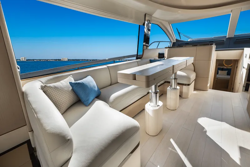 Slide: The Image of Azimut Fly 68 2025 - 78