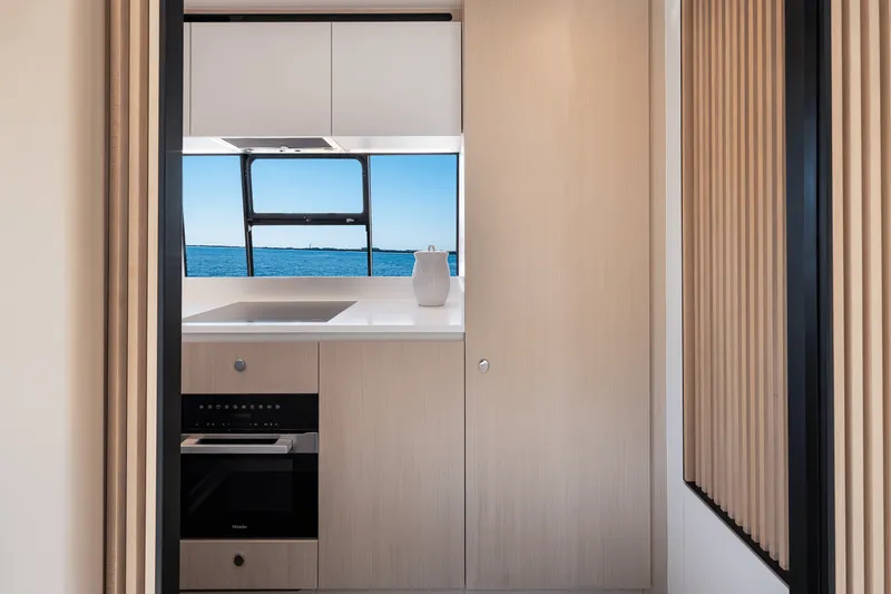 Slide: The Image of Azimut Fly 68 2025 - 80