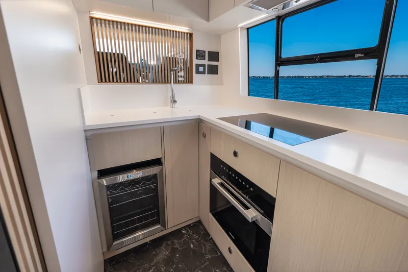 Slide: The Image of Azimut Fly 68 2025 - 81