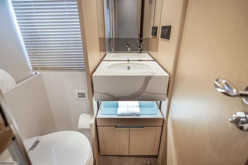 Slide: The Image of Azimut Fly 68 2025 - 99