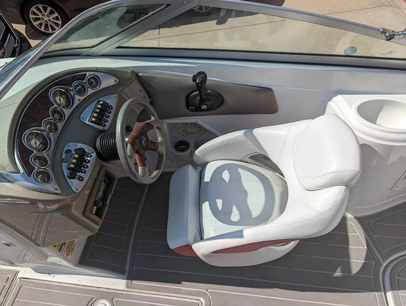 Slide: The Image of Crownline Boats 220 ex 2008 - 12639869