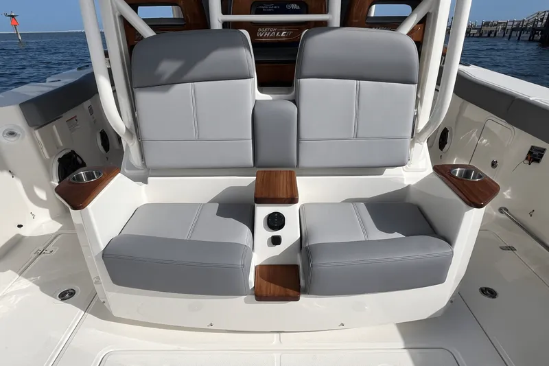 Slide: The Image of Boston Whaler 360 Outrage 2025 - 12