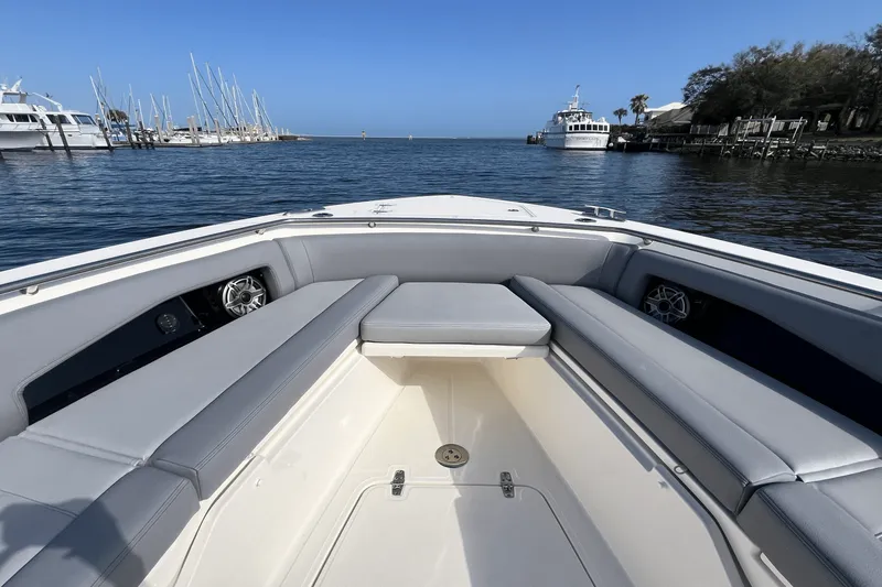 Slide: The Image of Boston Whaler 360 Outrage 2025 - 19