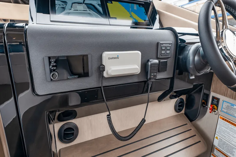 Slide: The Image of Cruisers Yachts 57 FLY 2025 - 40