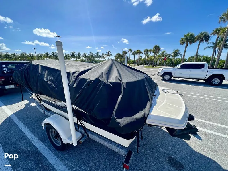 Slide: The Image of Sea Ray 185 Sport 2009 - 10777795