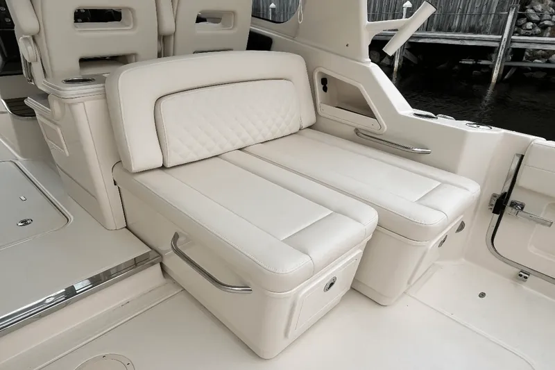 Slide: The Image of Grady-White Freedom 345 2025 - 18