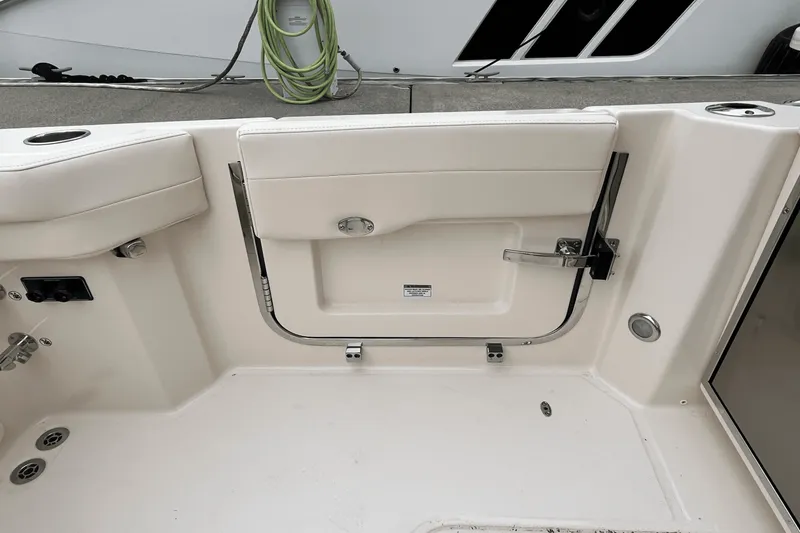 Slide: The Image of Grady-White Freedom 345 2025 - 19