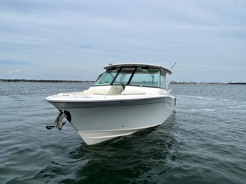 Slide: The Image of Grady-White Freedom 345 2025 - 7