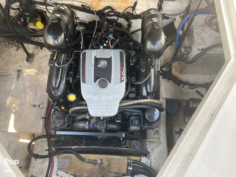 Slide: The Image of Sea Ray 240 Sundancer 2010 - 10796219