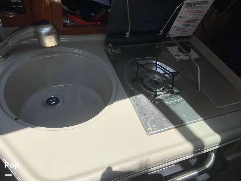 Slide: The Image of Sea Ray 240 Sundancer 2010 - 10796189