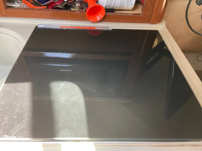 Slide: The Image of Sea Ray 240 Sundancer 2010 - 10796190