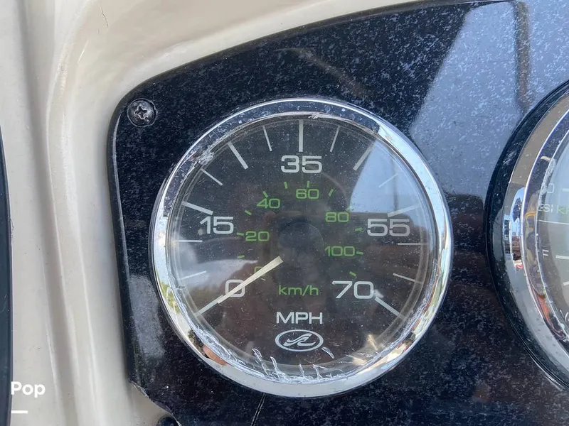 Slide: The Image of Sea Ray 240 Sundancer 2010 - 10796231