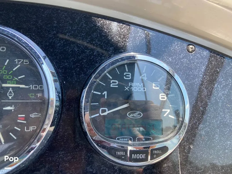 Slide: The Image of Sea Ray 240 Sundancer 2010 - 10796233