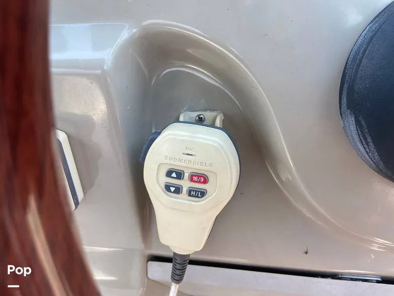 Slide: The Image of Sea Ray 240 Sundancer 2010 - 10796243