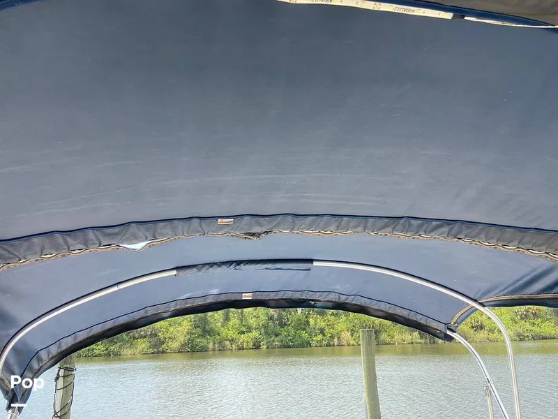 Slide: The Image of Sea Ray 240 Sundancer 2010 - 10796253