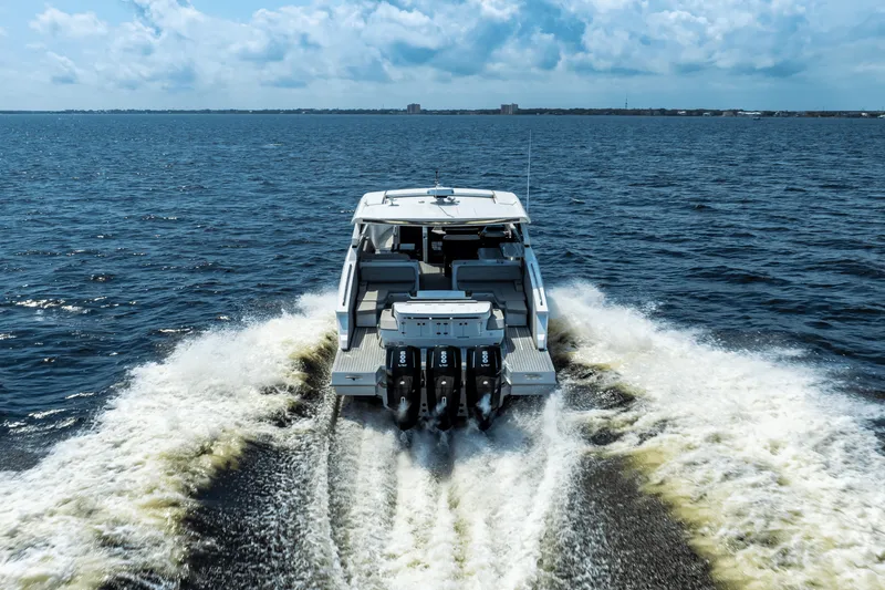 Slide: The Image of Cruisers 50 GLS 2025 - 15