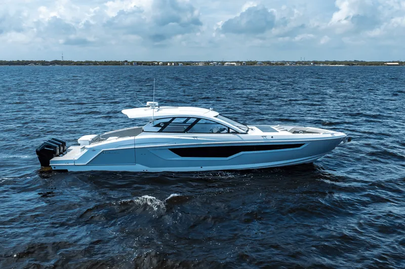 Slide: The Image of Cruisers 50 GLS 2025 - 3