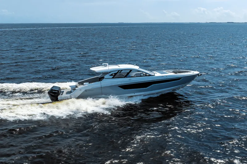 Slide: The Image of Cruisers 50 GLS 2025 - 4