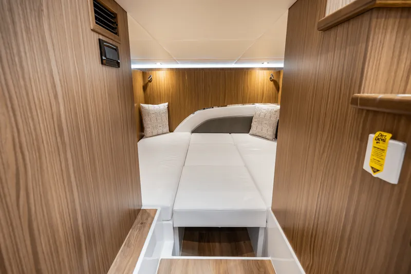 Slide: The Image of Cruisers 50 GLS 2025 - 50