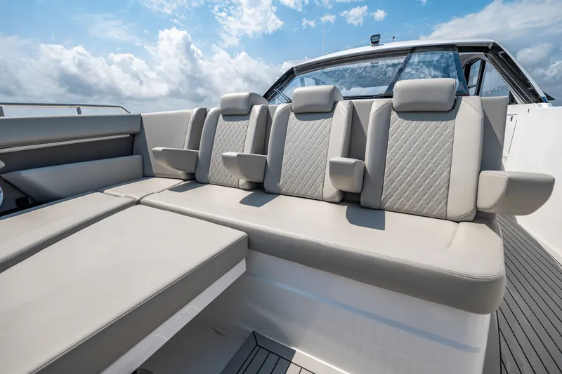 Slide: The Image of Cruisers 50 GLS 2025 - 57