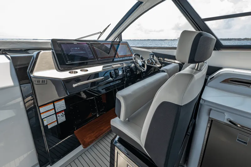 Slide: The Image of Cruisers Yachts 50 GLS Outboard 2025 - 36