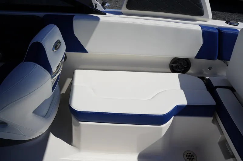 Slide: The Image of Chaparral 250 OSX 2026 - 16