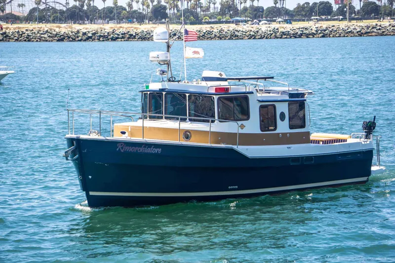 The Image of Ranger Tug R-31S 2014 - 0