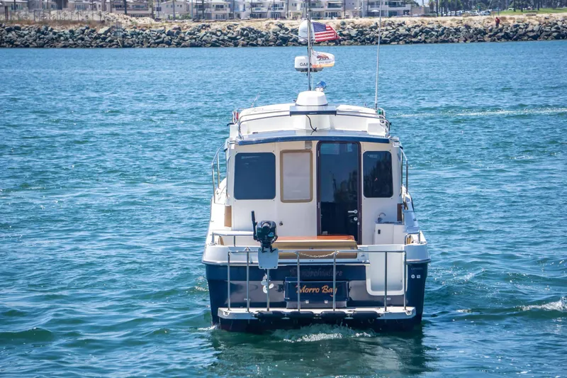 Slide: The Image of Ranger Tug R-31S 2014 - 5