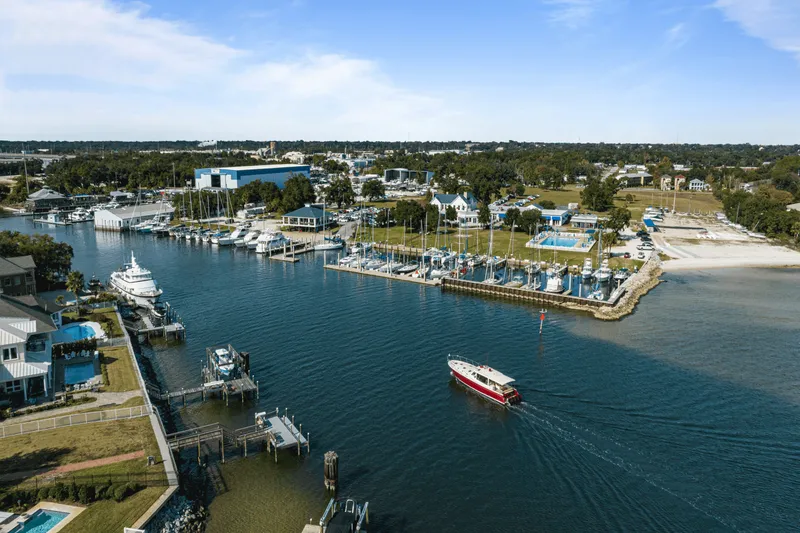 Slide: The Image of MJM 53 Z 2022 - 22