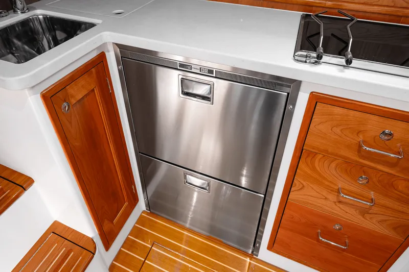 Slide: The Image of MJM 53 Z 2022 - 30