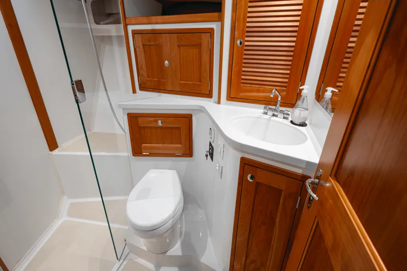 Slide: The Image of MJM 53 Z 2022 - 32