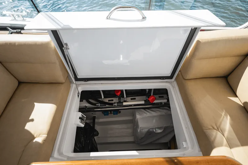 Slide: The Image of MJM 53 Z 2022 - 46