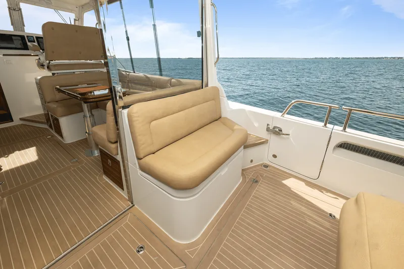 Slide: The Image of MJM 53 Z 2022 - 53