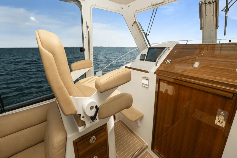 Slide: The Image of MJM 53 Z 2022 - 71