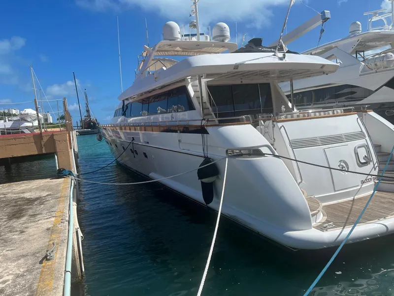 Slide: The Image of Falcon Boats 106 2001 - 1