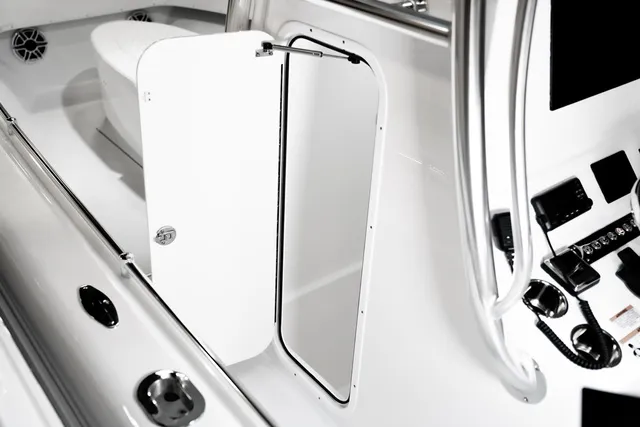 Slide: The Image of Contender 28T CUSTOM BUILD 28' 2026 - 17