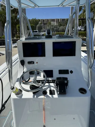 Slide: The Image of Contender 28T CUSTOM BUILD 28' 2026 - 8
