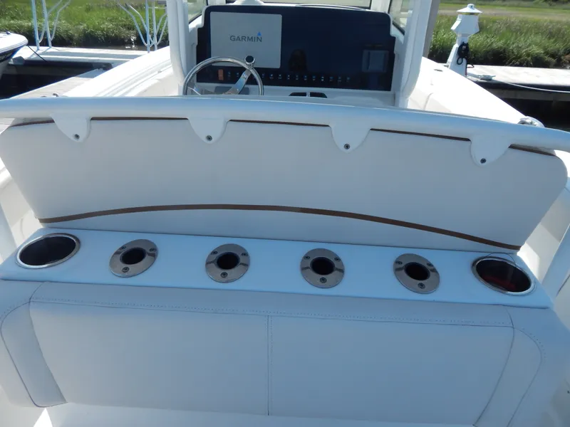 Slide: The Image of Sea Hunt Ultra 275 2020 - 29
