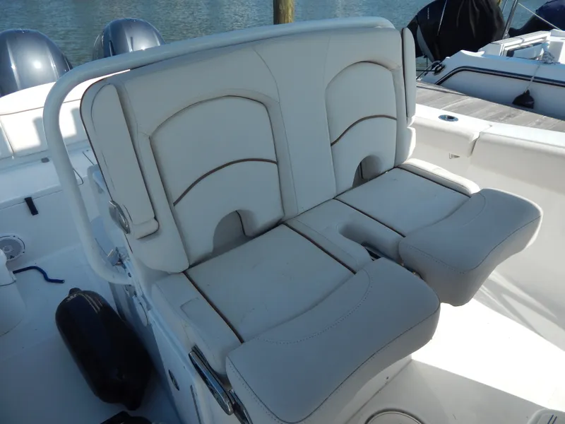 Slide: The Image of Sea Hunt Ultra 275 2020 - 23