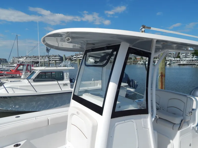 Slide: The Image of Sea Hunt Ultra 275 2020 - 38