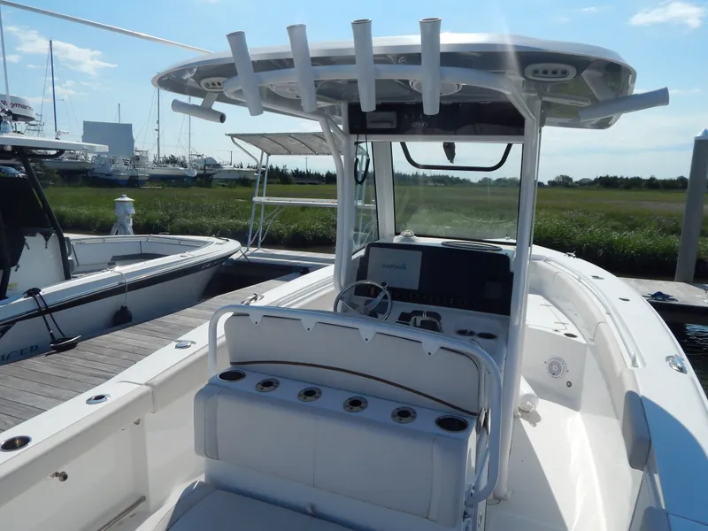 Slide: The Image of Sea Hunt Ultra 275 2020 - 33
