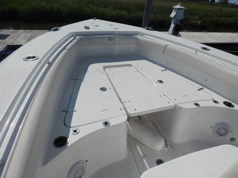 Slide: The Image of Sea Hunt Ultra 275 2020 - 11