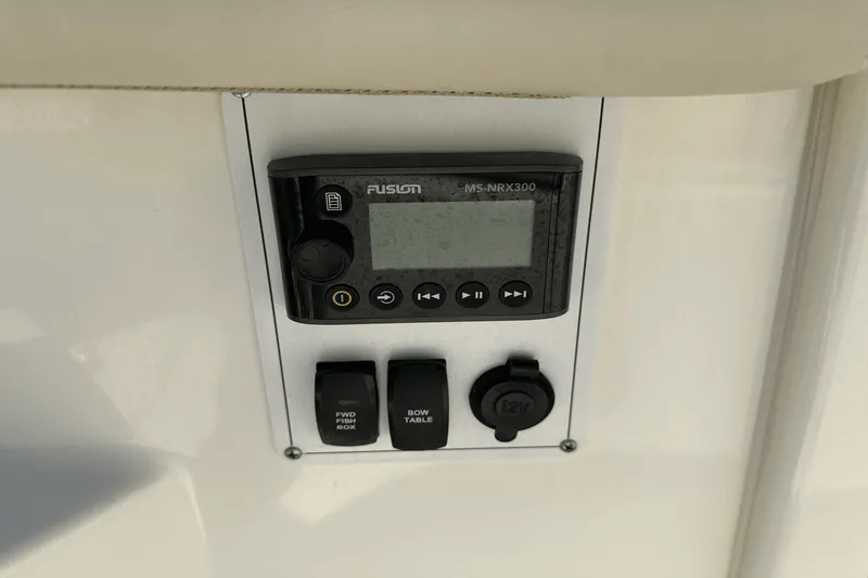 Slide: The Image of Boston Whaler 380 OUTRAGE 2019 - 42